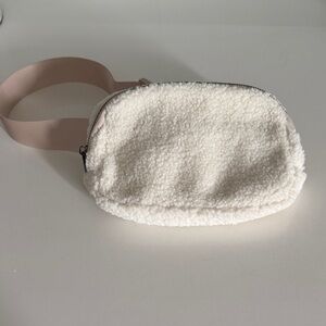 Faux Lululemon Neutral Cream Sherpa Belt Bag